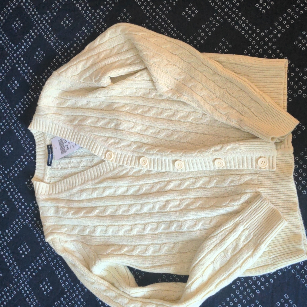 Brandy Melville Kennedy Sweater